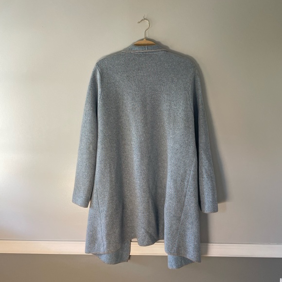 Kinross Cashmere - Picture 7 of 7